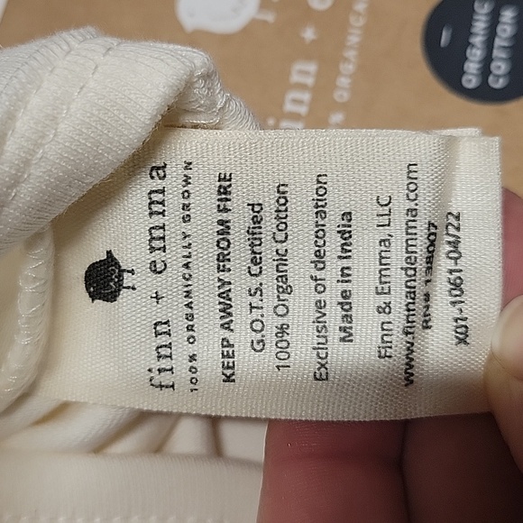 finn and emma 100% organically grown hello summer shoet sleeve bodysuit - Picture 7 of 9